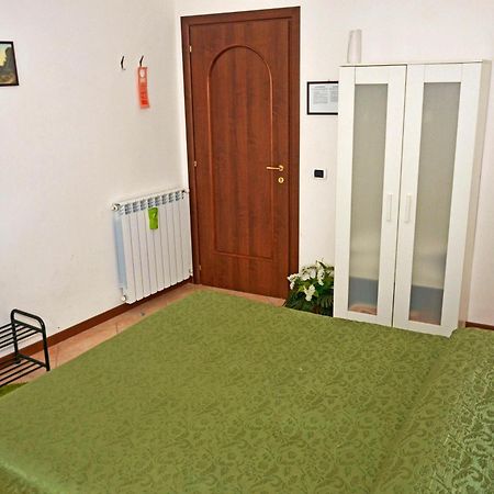 Bed & Breakfast A Castel Capuano Naples Luaran gambar