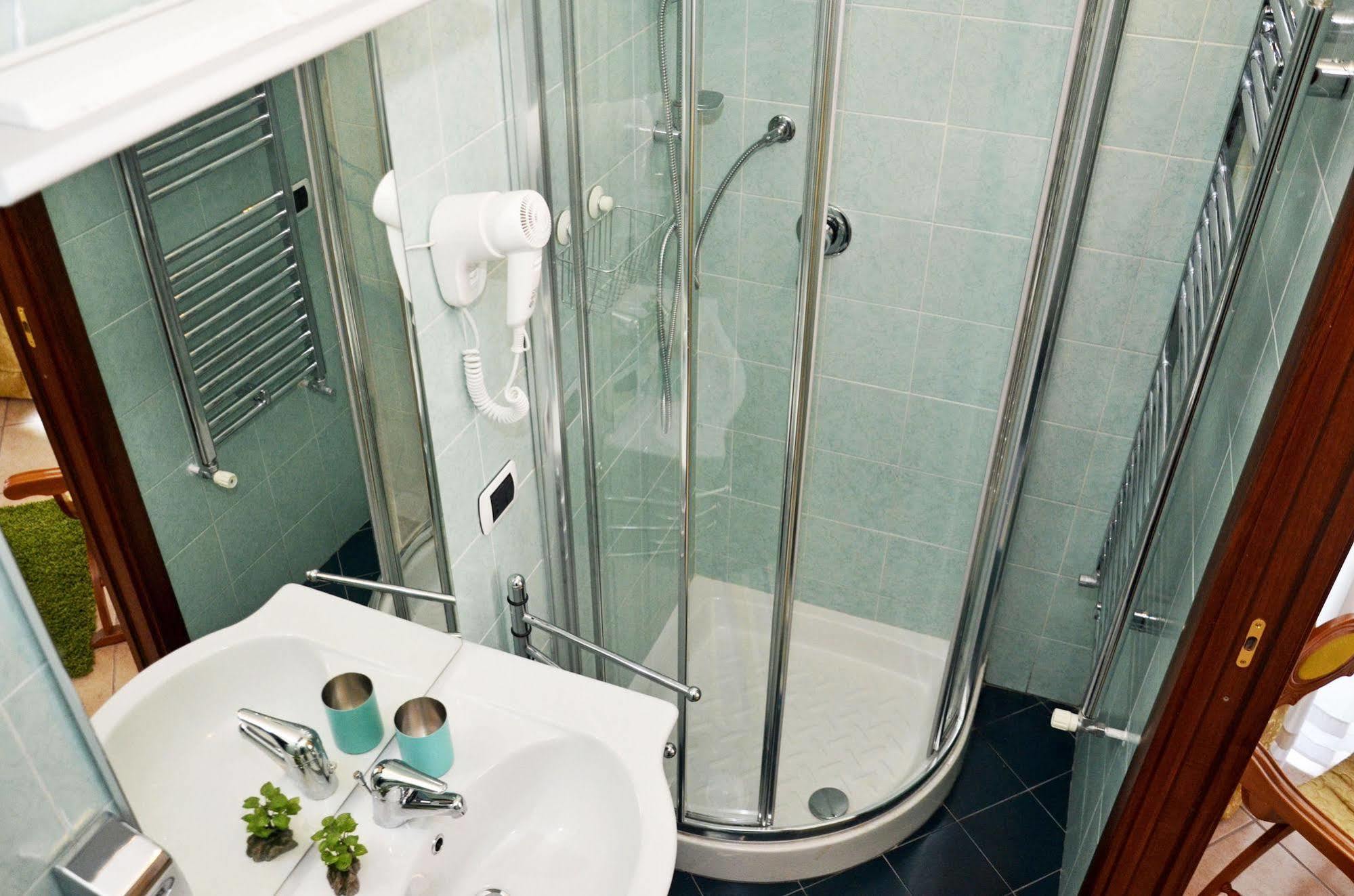 Bed & Breakfast A Castel Capuano Naples Luaran gambar