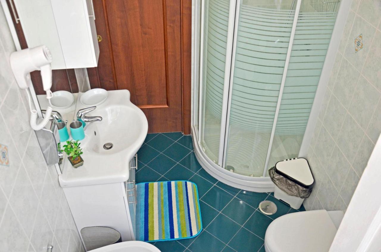 Bed & Breakfast A Castel Capuano Naples Luaran gambar