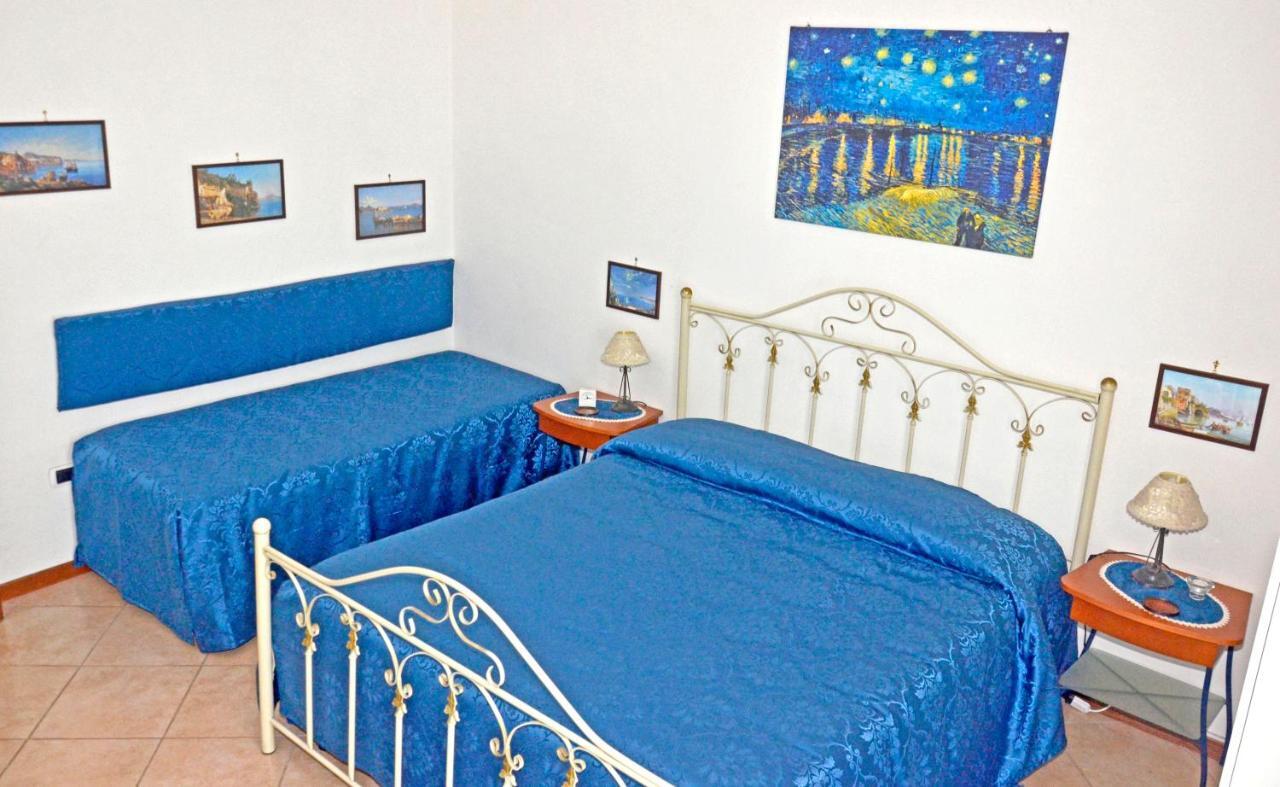 Bed & Breakfast A Castel Capuano Naples Luaran gambar